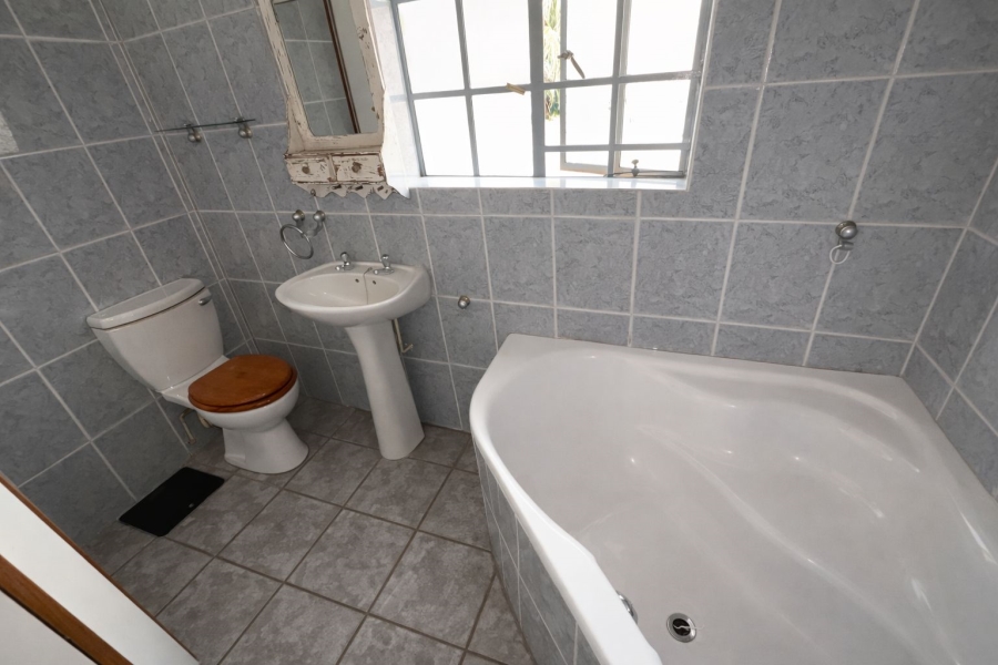 3 Bedroom Property for Sale in Heuwelsig North West
